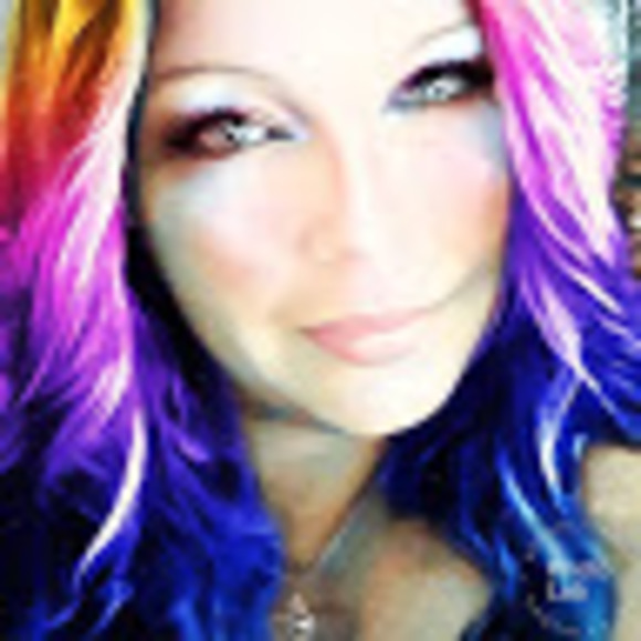 Meet your Posher, Amy - Picture 1 of 1